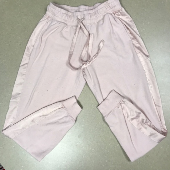 Garage Women's Joggers - Picture 6 of 16